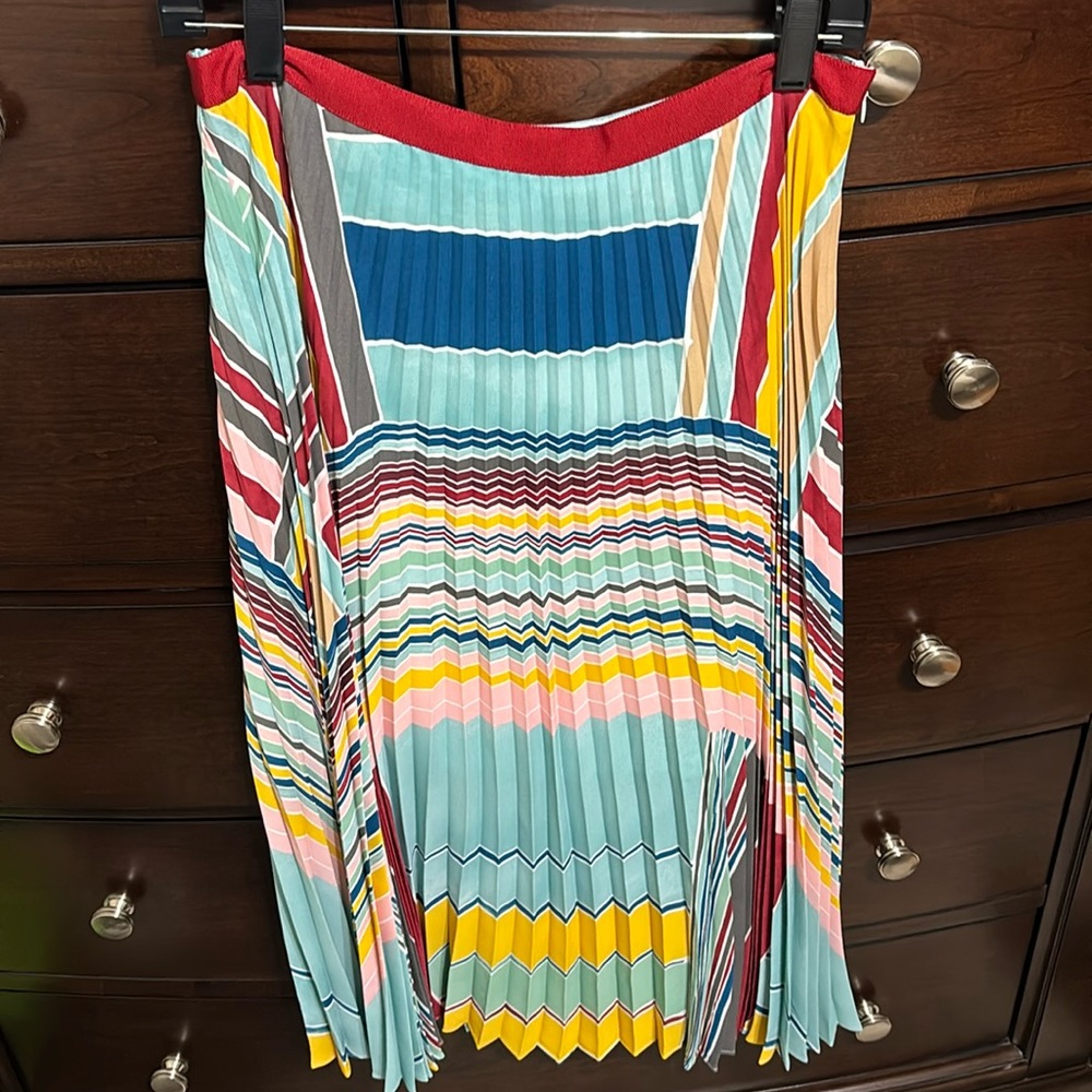 The Loft pleated skirt